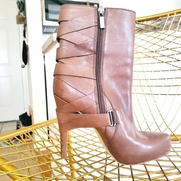 Boutique 9 | BSTRUT Boot - Picture 2 of 8